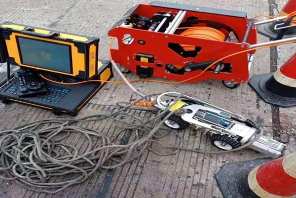 柳南CCTV管道检测机器人